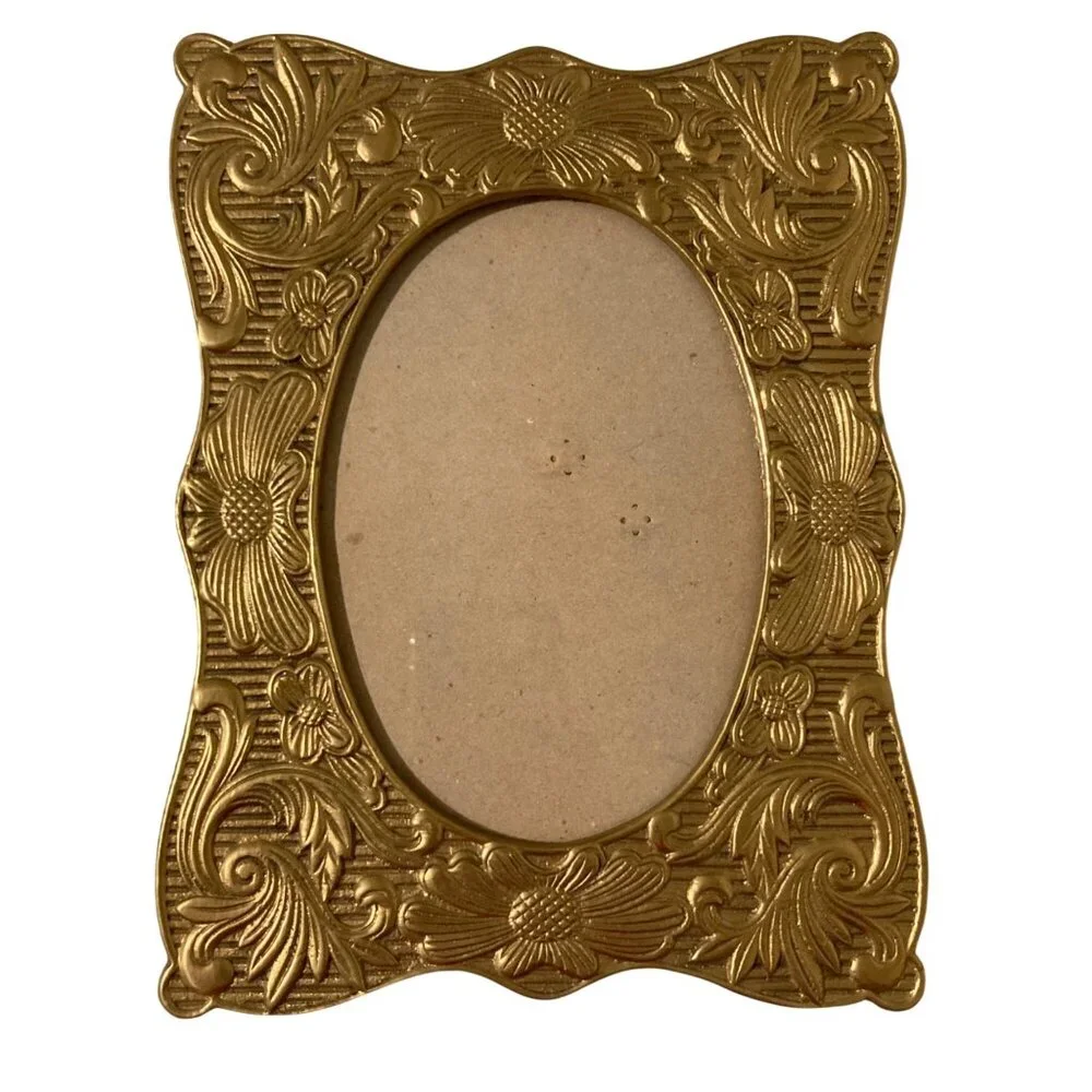 Vintage Art Nouveau Style Brass Floral Picture Frame Table Top Decor
